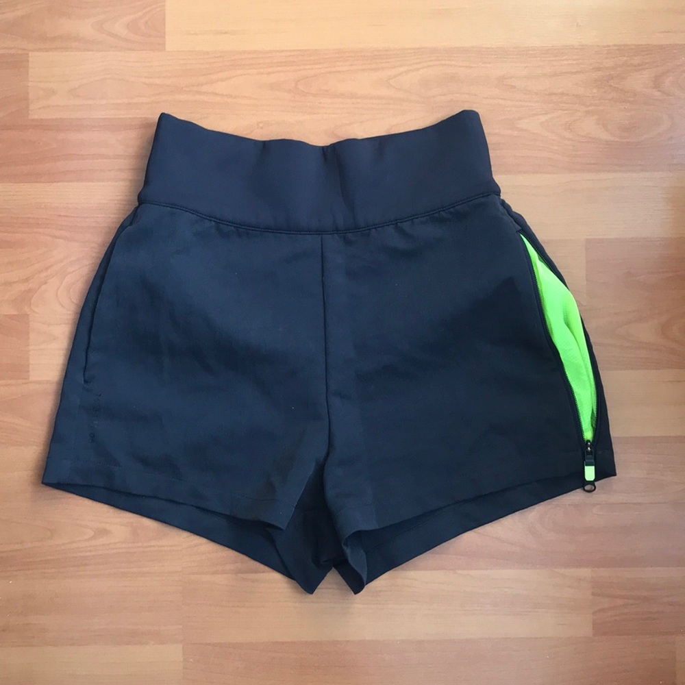 Nike high waisted sport shorts
